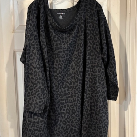 Dream Co Tunic sweat shirt 2X (26/28) Leopard print - Picture 1 of 3